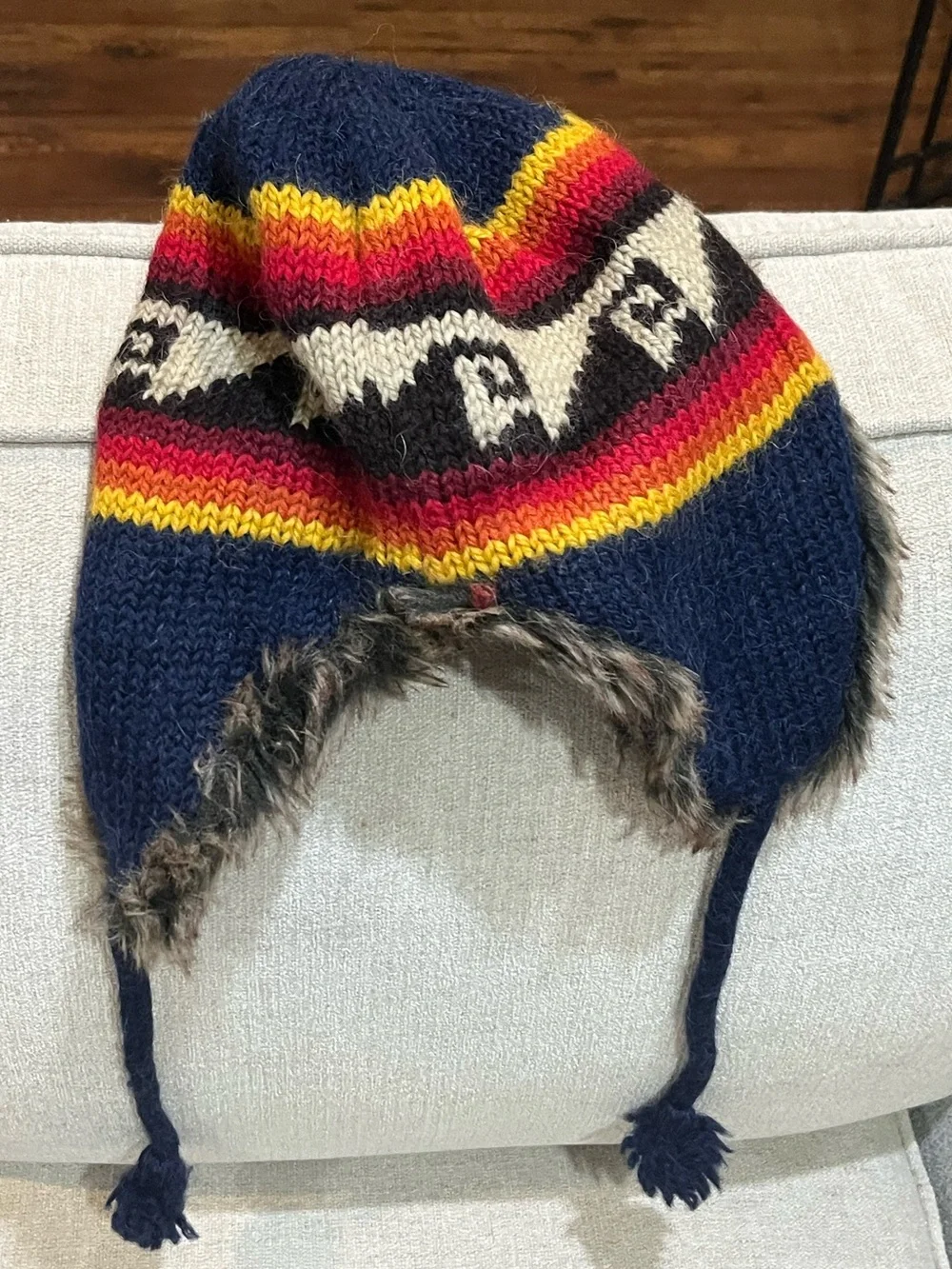 American Eagle Outfitters Trapper Hat Size L-XL